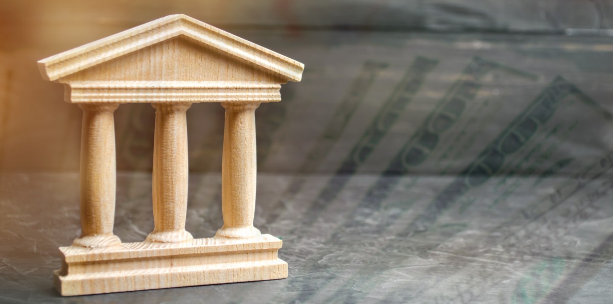 Wooden columns representing a bank or financial institution231566583